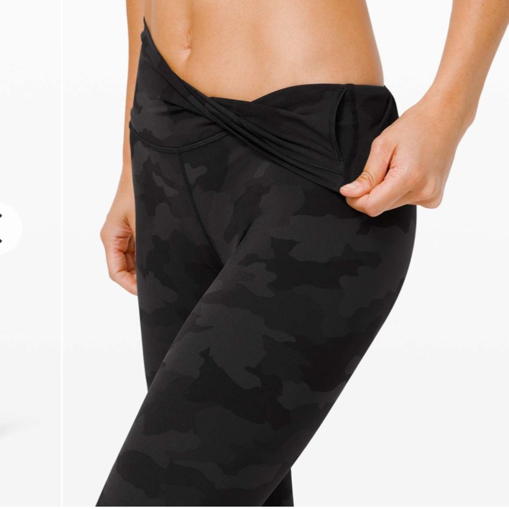 Lululemon Camo High-Rise Leggings - Picture 5 of 11